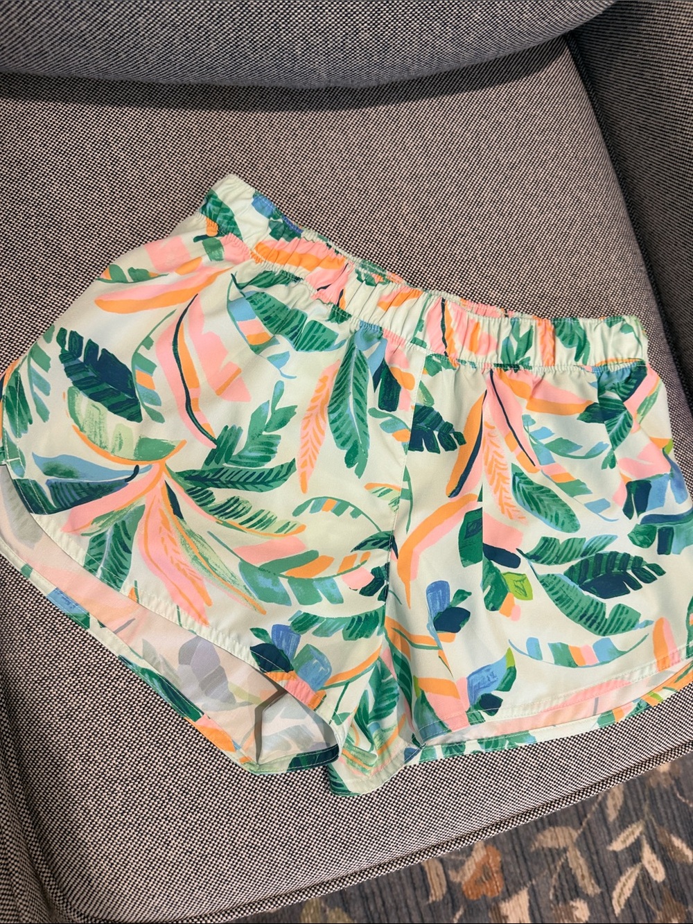 Old Navy Women’s Mint Tropical Leaf Print Athletic Shorts